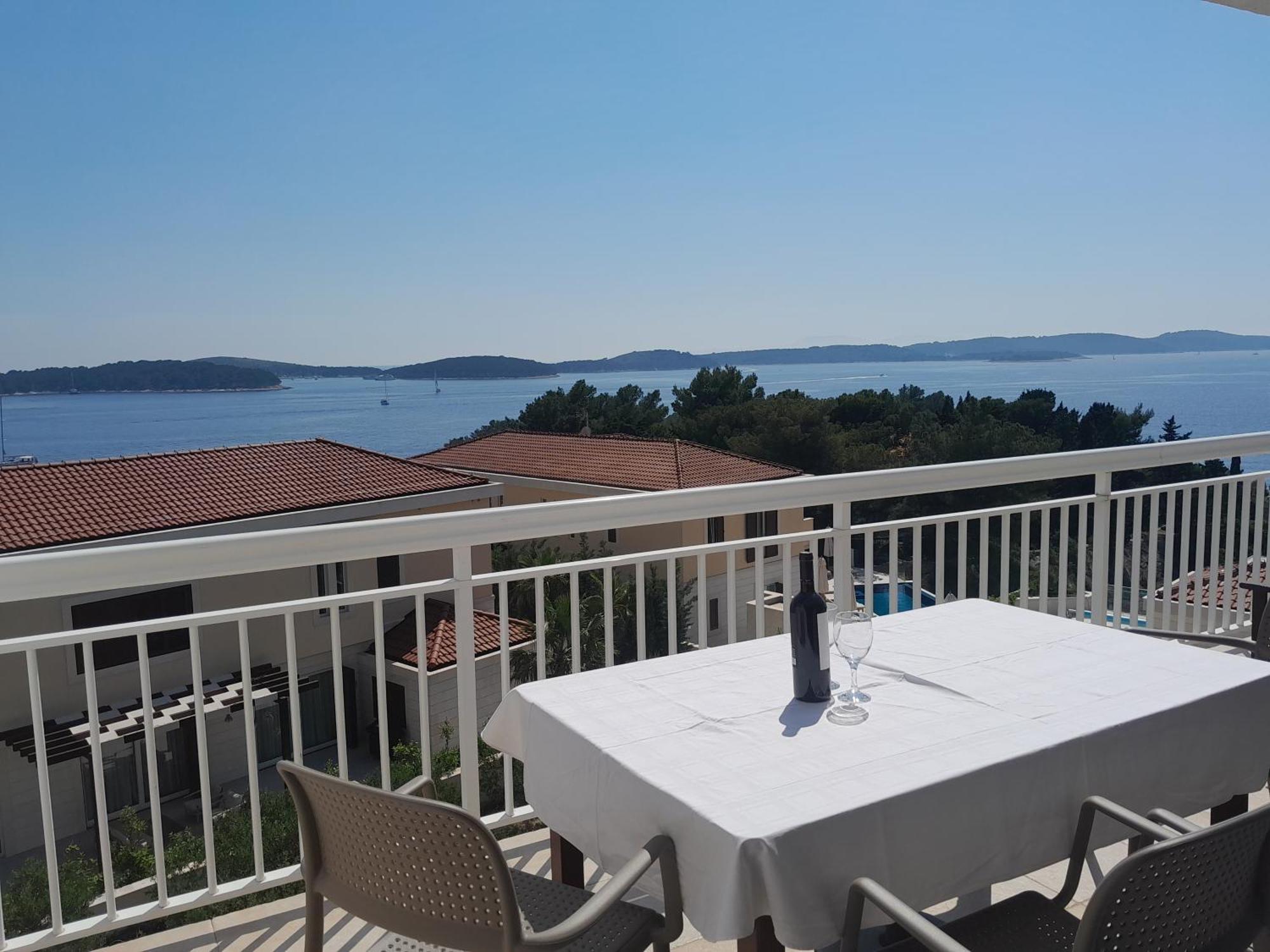 Feelhvar Along Bluelagoon Beach Hvar Town Kamer foto