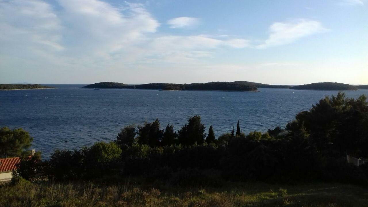 Feelhvar Along Bluelagoon Beach Hvar Town Buitenkant foto